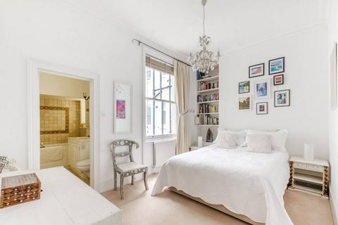 4 bedroom flat to rent, Drayton Gardens, South Kensington, London, SW10