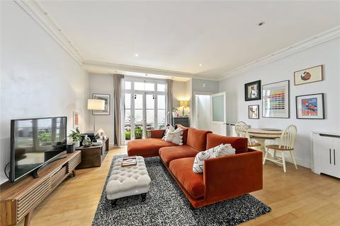 2 Spring Mews, Richmond, TW9 2PY