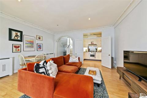 2 Spring Mews, Richmond, TW9 2PY