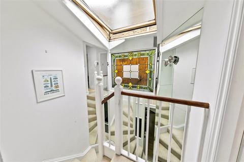 2 Spring Mews, Richmond, TW9 2PY