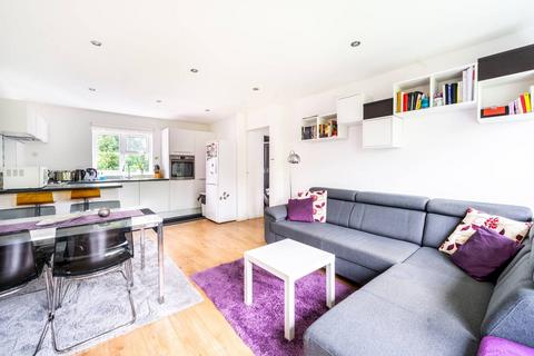 1 bedroom flat to rent, Monarch Mews, Streatham Common, London, SW16