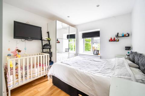 1 bedroom flat to rent, Monarch Mews, Streatham Common, London, SW16