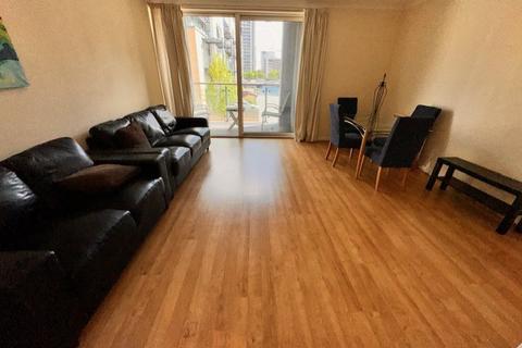 2 bedroom apartment to rent, Boardwalk Place, London E14