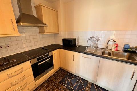 2 bedroom apartment to rent, Boardwalk Place, London E14