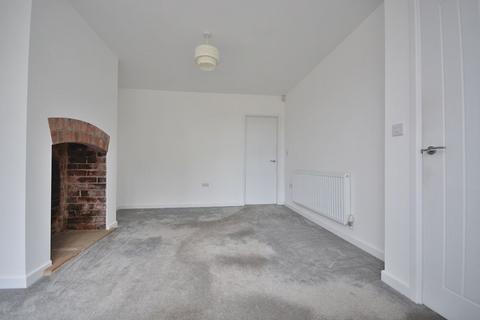 3 bedroom semi-detached house to rent, Annesley Road, Hucknall, Nottingham