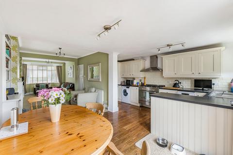 32 Chelsfield Lane, Orpington, BR5 4HQ