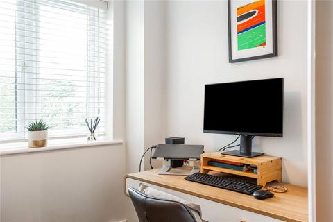 10 Aesops Orchard, Woodmancote, Cheltenham, GL52 9TZ
