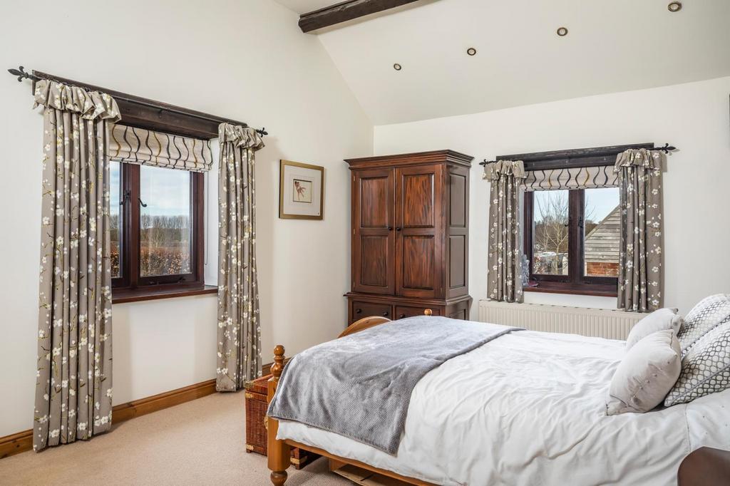 A BEDROOM 1 B -63.jpg
