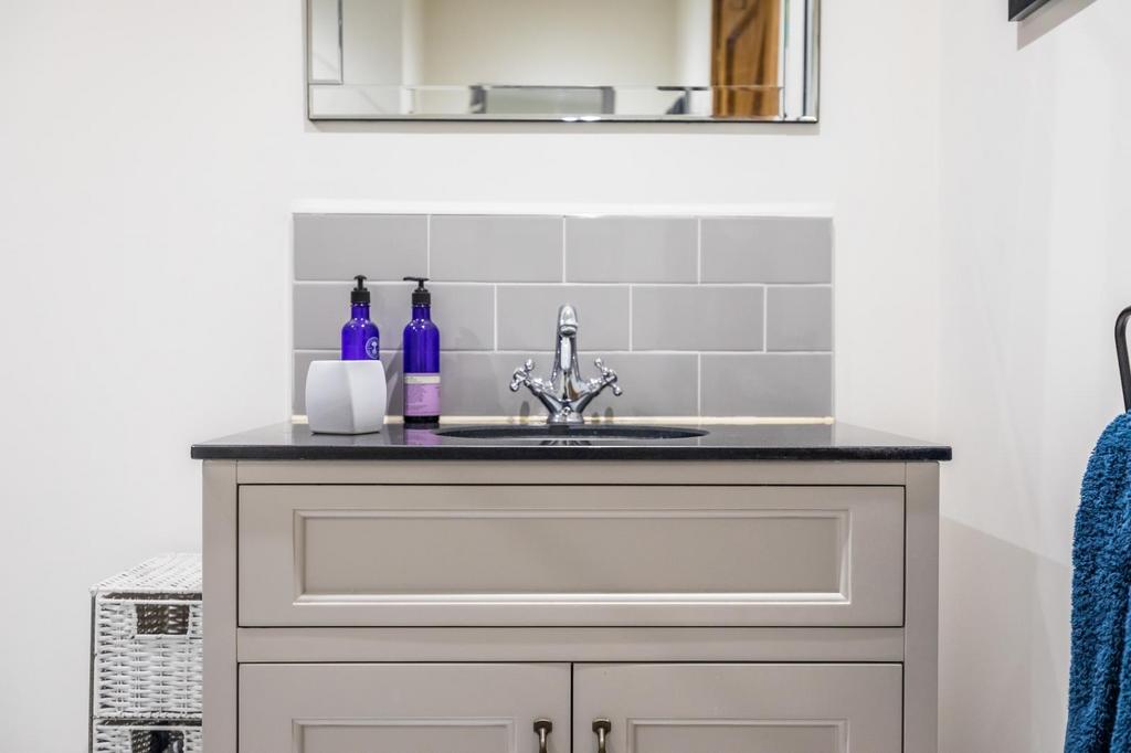 A family bathroom 2