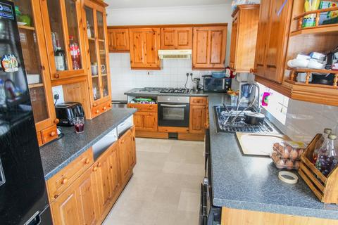 62 Bramshaw Road, Tilehurst, Reading, RG30 6AS