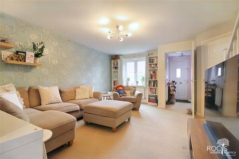 3 bedroom semi-detached house for sale, Urquhart Road, Berkshire RG19