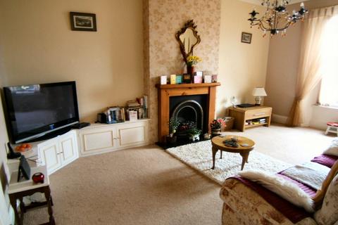 2 bedroom flat for sale, Grove Road, Ventnor PO38