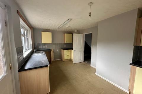 3 bedroom terraced house for sale, 13 Mounts Close, Madeley, Telford, TF7 4BU