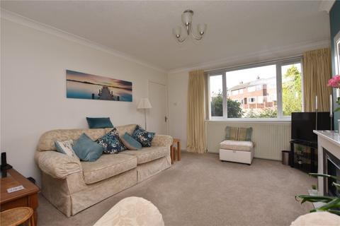 4 bedroom semi-detached house for sale, Haigh Moor Crescent, Tingley, Wakefield, West Yorkshire
