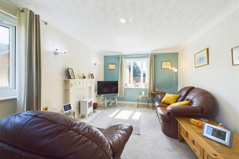 2 bedroom apartment for sale, Hillside court, Black Moss Lane, Ormskirk, L39 4YX