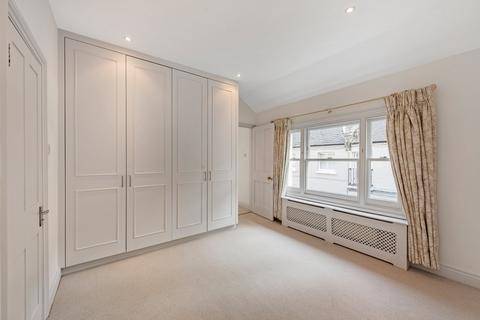 18 Elm Park Lane, London, SW3 6DB