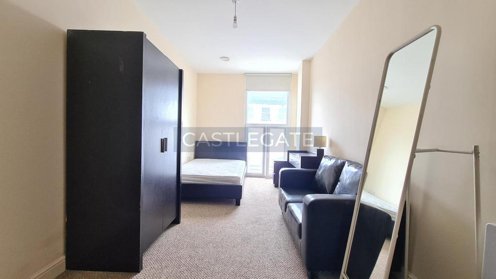 Westgate Apartments, Room 4, Temple Close, Hudders