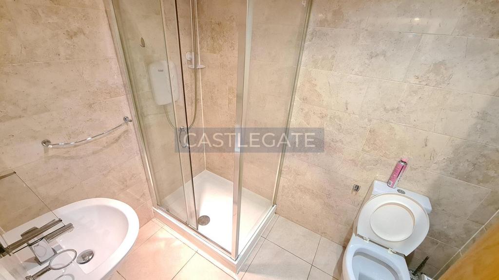 Westgate Apartments, Room 4, Temple Close, Hudders
