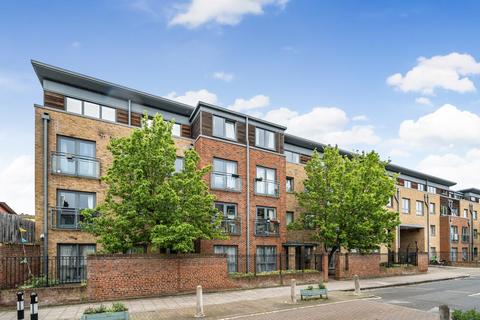 1 bedroom flat for sale, Effra Parade, London