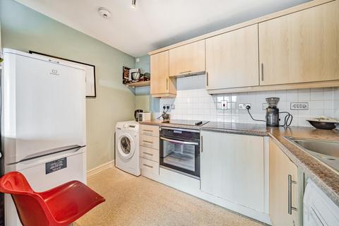 1 bedroom flat for sale, Effra Parade, London