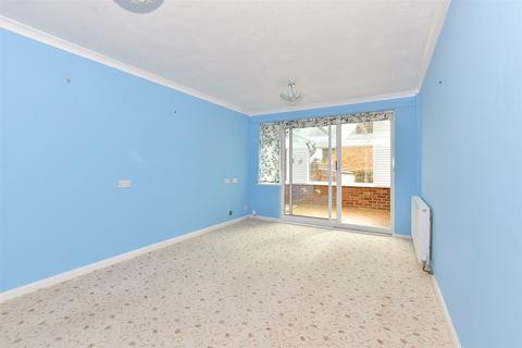 6 Cardinal Close, Tonbridge, TN9 2EN