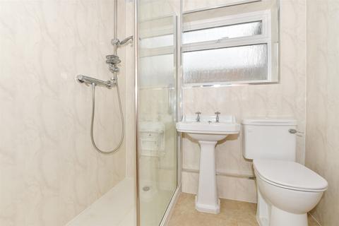 6 Cardinal Close, Tonbridge, TN9 2EN