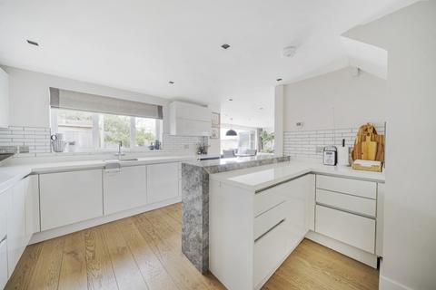 5 Berkeley Avenue, Grantham, NG31 8UA