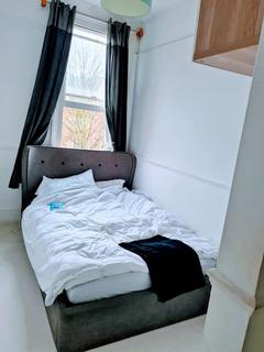 2 bedroom flat to rent, 16 Brighton Terrace, SW9