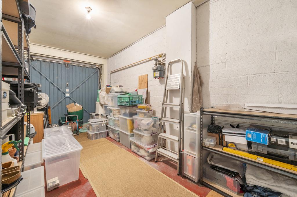 Storage/Garage