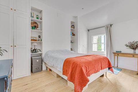 2 bedroom flat for sale, Wandsworth Bridge Road, London