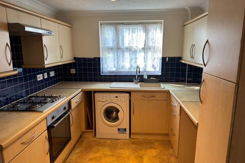 2 bedroom end of terrace house to rent, essex, IG1