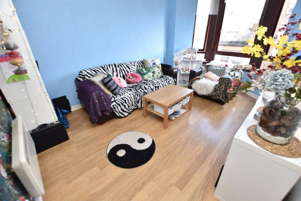 Renfrew, Renfrewshire PA4 1 bed apartment for sale £39,999