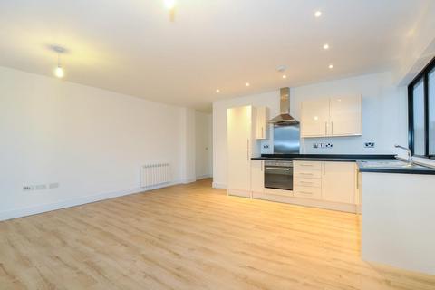 1 bedroom flat for sale, Kingfisher House,  Aylesbury,  HP21