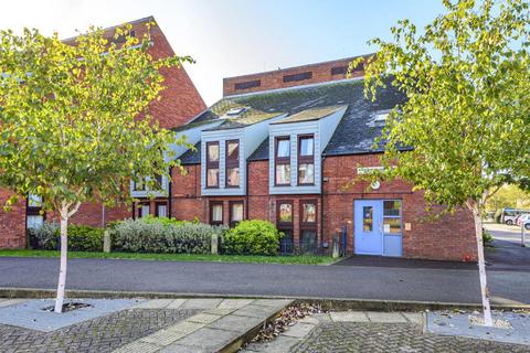 1 bedroom flat for sale, Roald Dahl House,  Aylesbury,  HP19