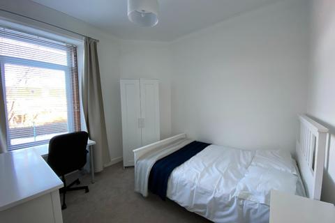 2 bedroom apartment to rent, Forth Crescent, Stirling FK8