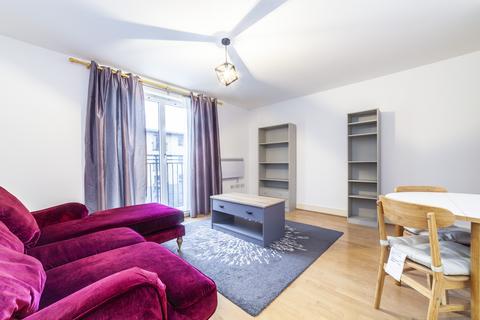2 bedroom apartment to rent, Capulet Square, London, E3