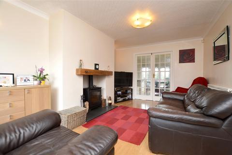 4 bedroom semi-detached house for sale, Oak Dene Close, Pudsey, West Yorkshire