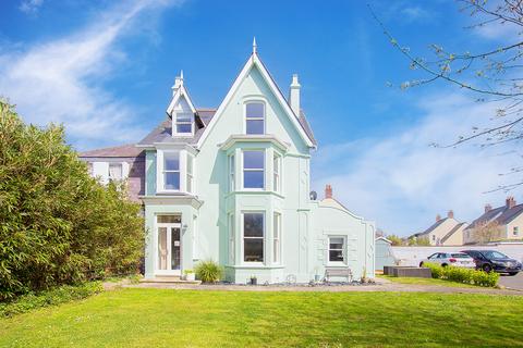 6 bedroom property for sale, Route Militaire, St Sampson's, Guernsey, GY4