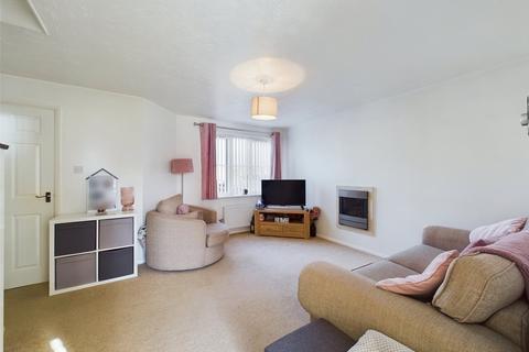 3 bedroom end of terrace house for sale, Dovedale Close, Hardwicke, Gloucester, Gloucestershire, GL2