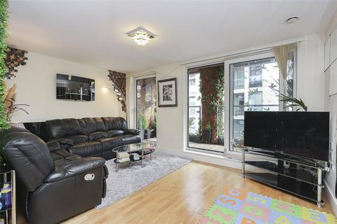 2 bedroom apartment for sale, Cassilis Road, Isle Of Dogs, E14