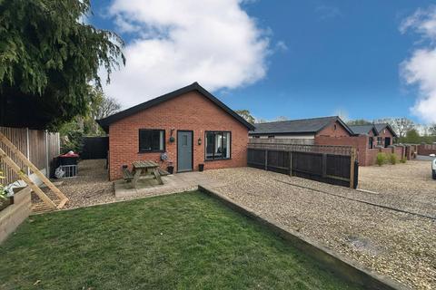 Cedar Cottage Back Lane, Stalmine, Poulton-le-fylde, FY6 0JN