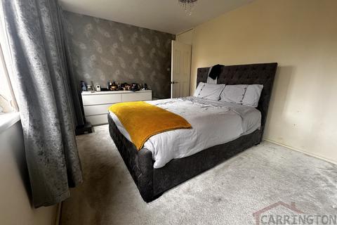 3 bedroom maisonette to rent, Chetton Green, Wolverhampton, West Midlands