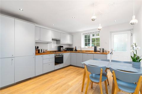 33 Peterhouse Drive, Otley, LS21 1DS