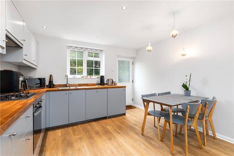 33 Peterhouse Drive, Otley, LS21 1DS