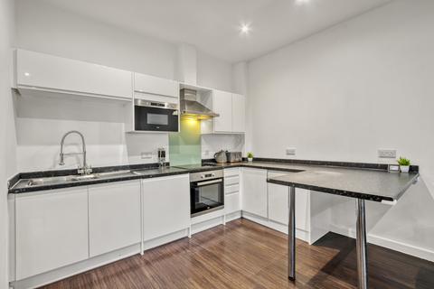 2 bedroom flat to rent, Bath Road, Slough SL1