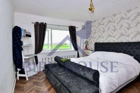 undefined, 2 Bedroom Flat to Rent on Ridge Court, Hazlerigg, Newcastle Upon Tyne