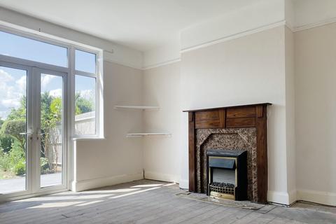 4 bedroom semi-detached house to rent, Chapel Lane, Banbury OX15