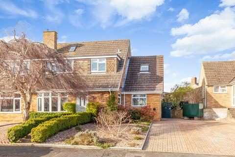 4 bedroom semi-detached house for sale, South Close, Banbury OX17