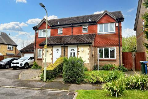 3 bedroom semi-detached house for sale, Canterbury Close, Banbury OX16