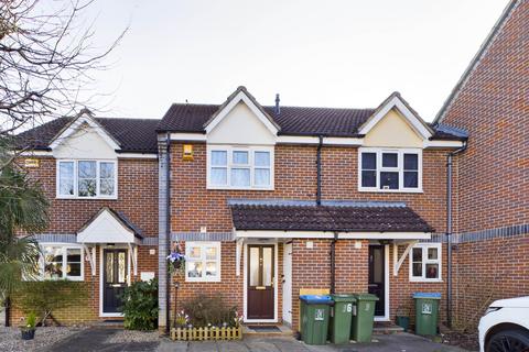 2 bedroom terraced house for sale, Bittern Way, Aylesbury HP19